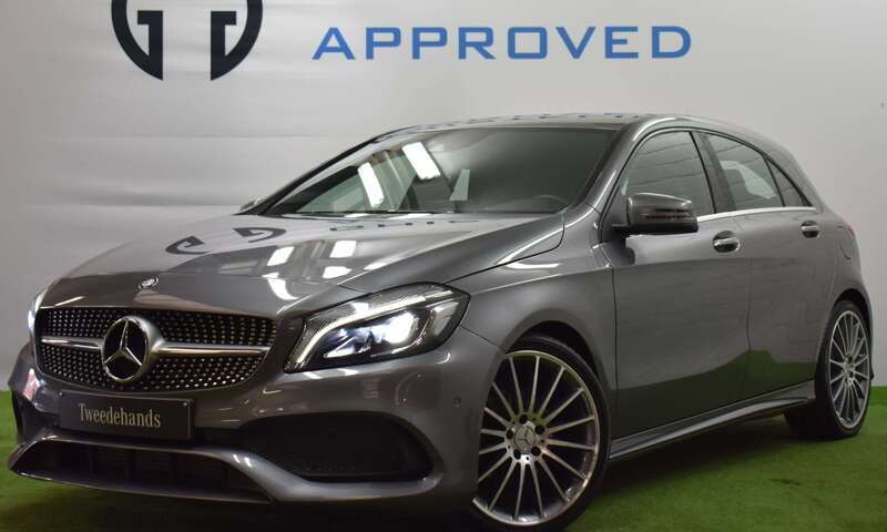 Mercedes-Benz A 200 AMG-line + Heated Seats