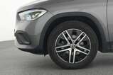 Mercedes-Benz GLA 180 Off-Roader|Tempomat|LaneAssist|Camera|Mbux|Carplay (5)